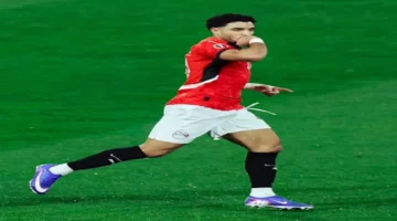 3 أندية أوروبية تتفاوض مع عمر مرموش على طريقة صلاح